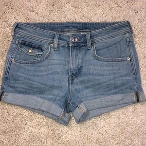 H&M denim rolled up shorts